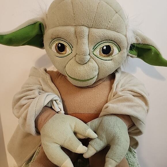 Star Wars Yoda Plush 17” Jay Franco Lucasfilm Early 2000s Stuffed Jedi Toy Robed - Picture 2 of 8